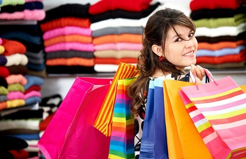 Christmas-Shopping-for-Women-2
